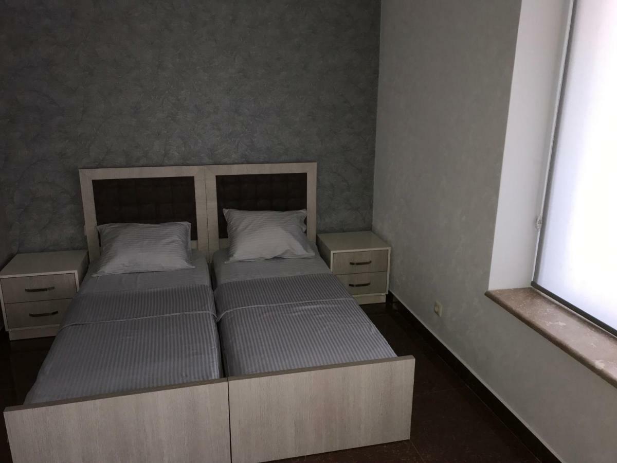 Liko Hostel Yerevan Exterior photo