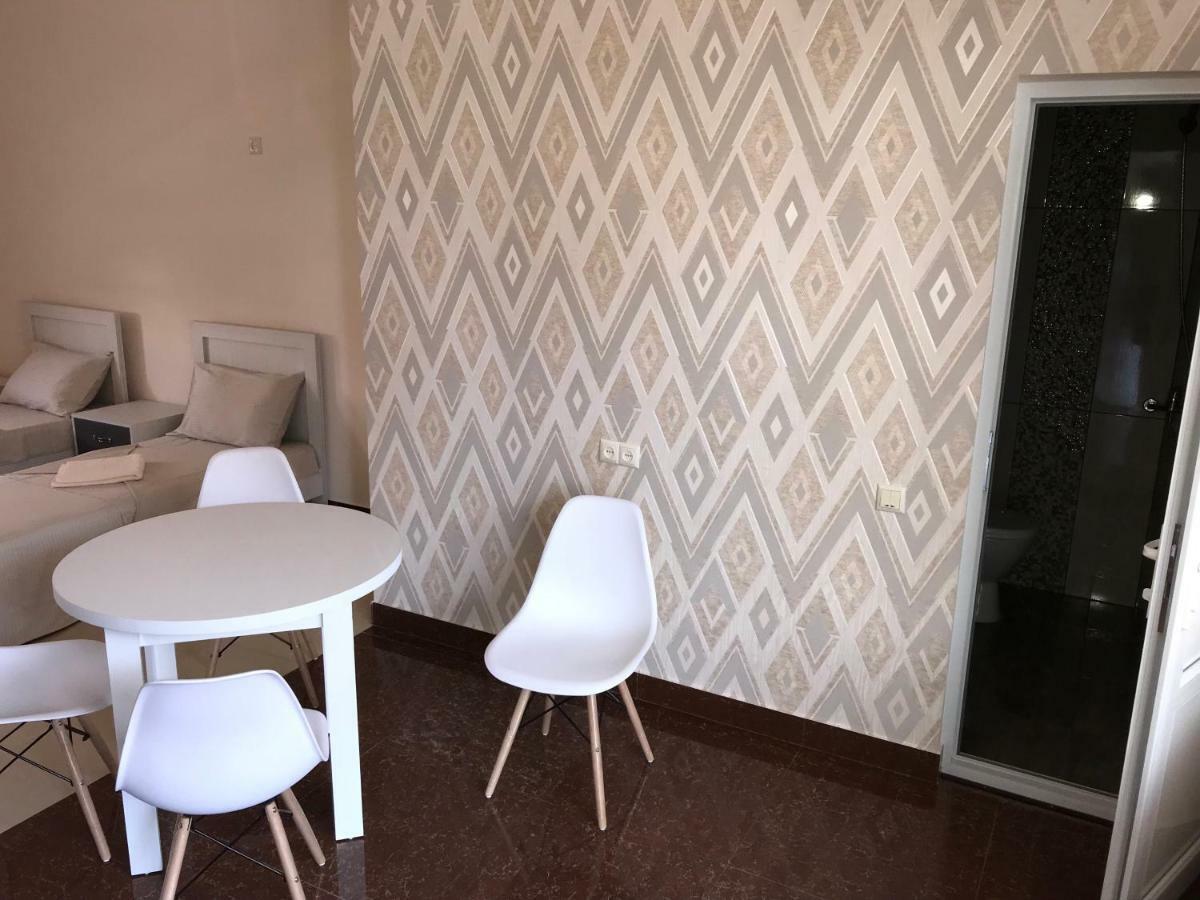 Liko Hostel Yerevan Exterior photo